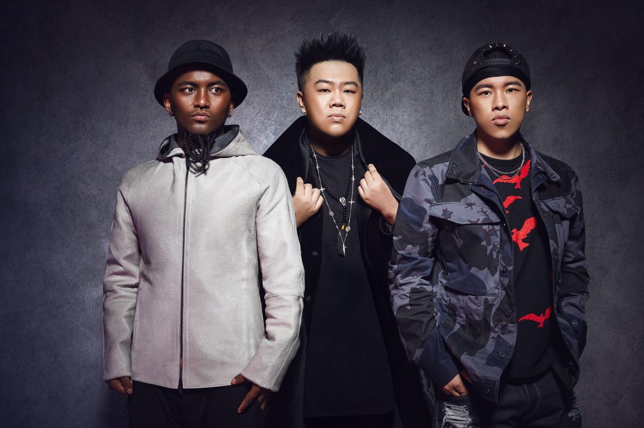 南征北戰傾情獻唱lol世界總決賽主題曲，為中國選手加油！