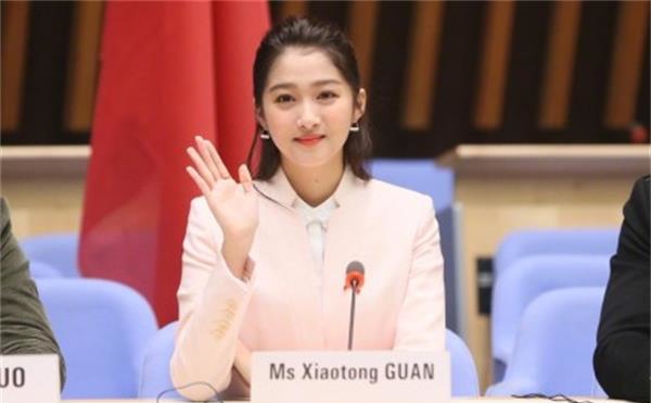 易烊千璽作為中國(guó)青年代表出席會(huì)議，世衛(wèi)總部發(fā)表全英文演講！